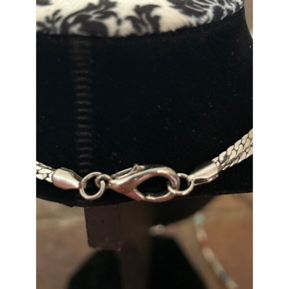 Silver Tone Double Strand Chain 22” Necklace With Lobster Claw Closure - Picture 3 of 3